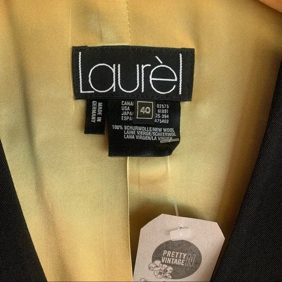 Vintage Escada Laurel Military Vest with gold embellishment embroidered - Picture 4 of 9